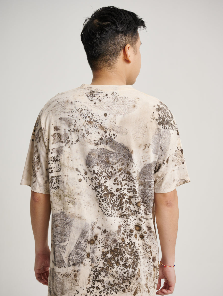 Natural Dye Jati and Ketapang Plant Scatterd in Stripes Pattern Eco Print Short Sleeve T-shirt