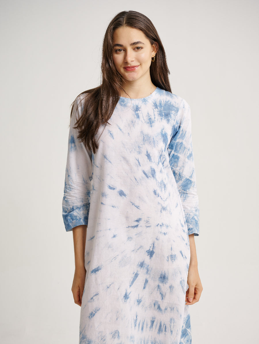 Blue Tie Dye Dress Indigo Plant Whirl Pattern Round Neck 3/4 Sleeves