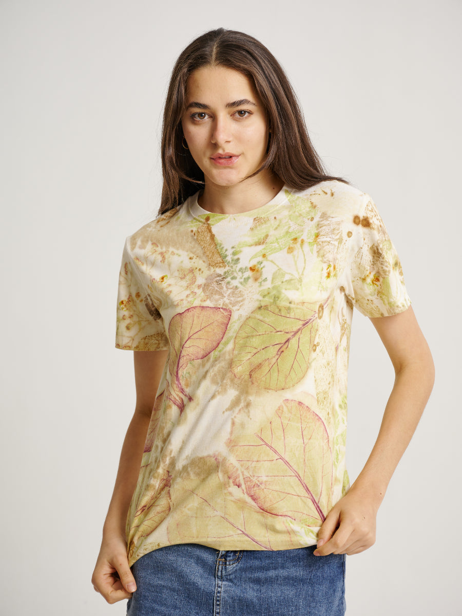 Jati and Eucalyptus Plant Scattered Pattern Eco Print Short Sleeve T-shirt