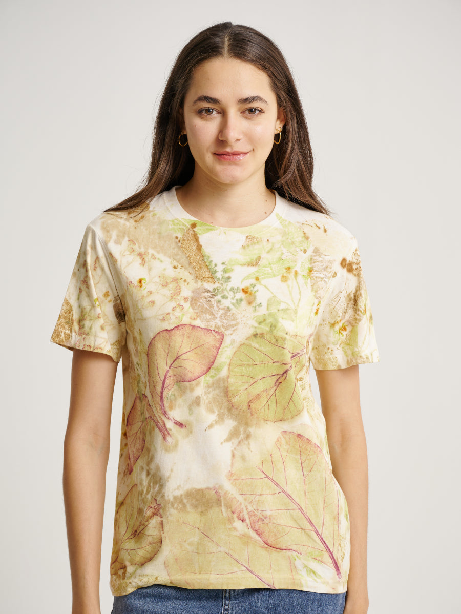 Jati and Eucalyptus Plant Scattered Pattern Eco Print Short Sleeve T-shirt