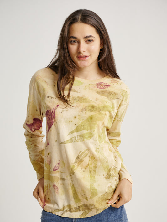 Natural Dye Jati and Eucalyptus Plant Scatterd Pattern Eco Print Long Sleeve T-shirt