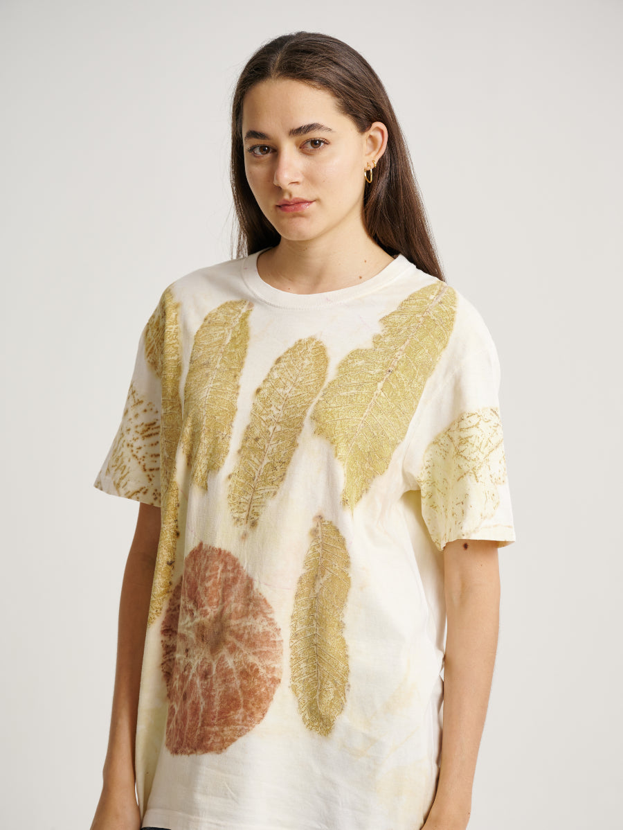 Brown Guava and Elephant Leg Plant Eco Print Short Sleeves T-shirt