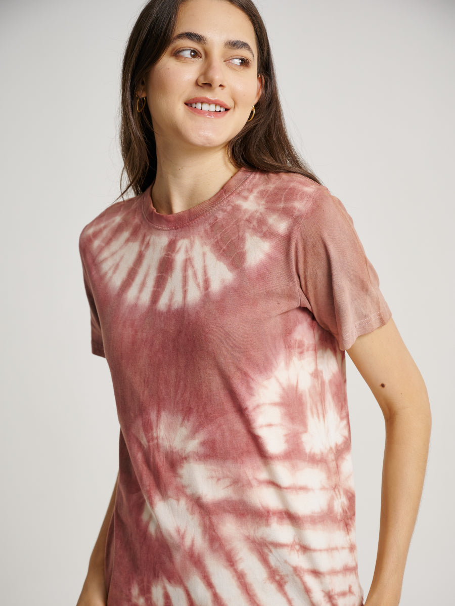 Pink Tie Dye Secang Plant Whirl Strip Pattern Short Sleeve T-shirt